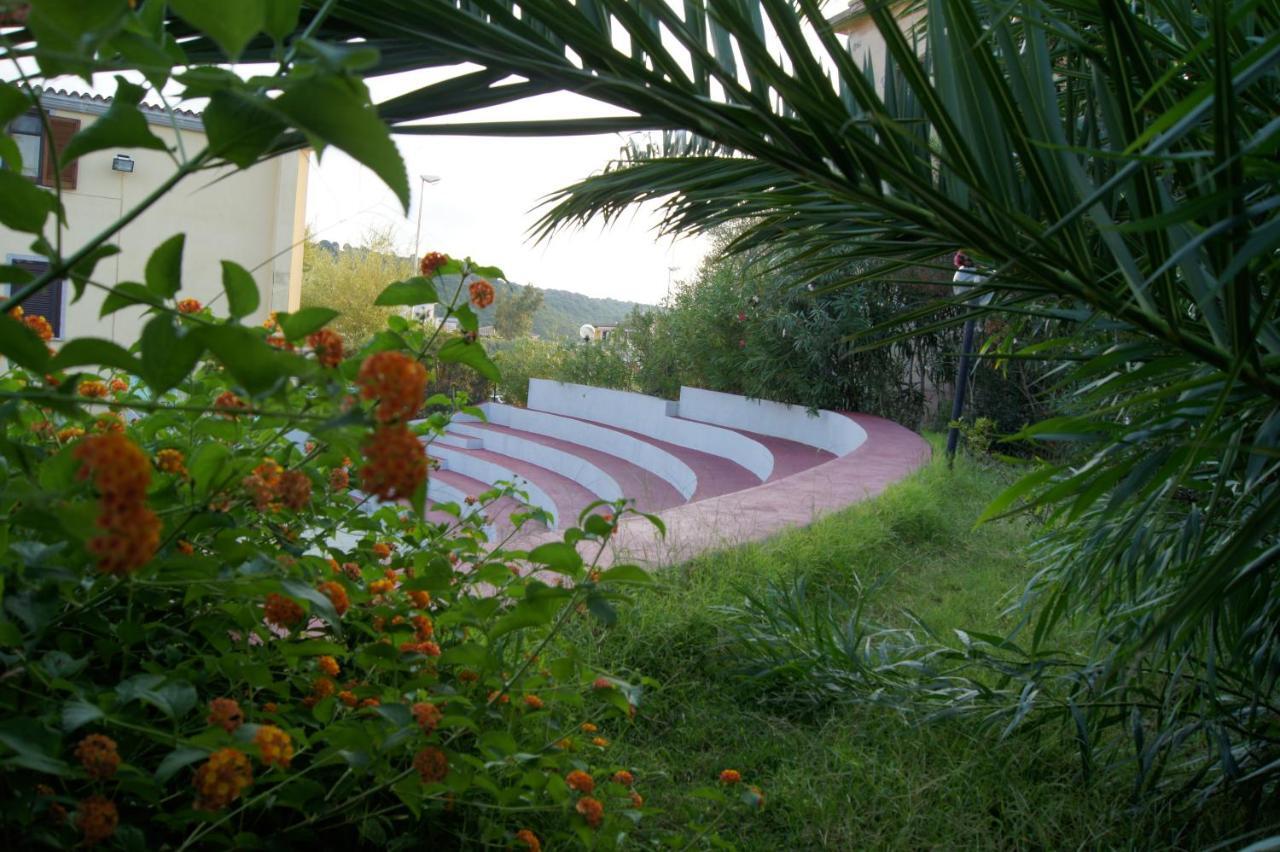 Albergo Residenziale Gli Ontani Cala Liberotto Εξωτερικό φωτογραφία
